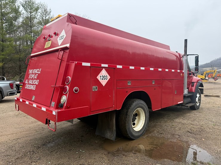 2012-international-7400-image-5