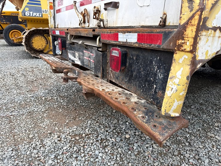 1993-ford-f700-image-32