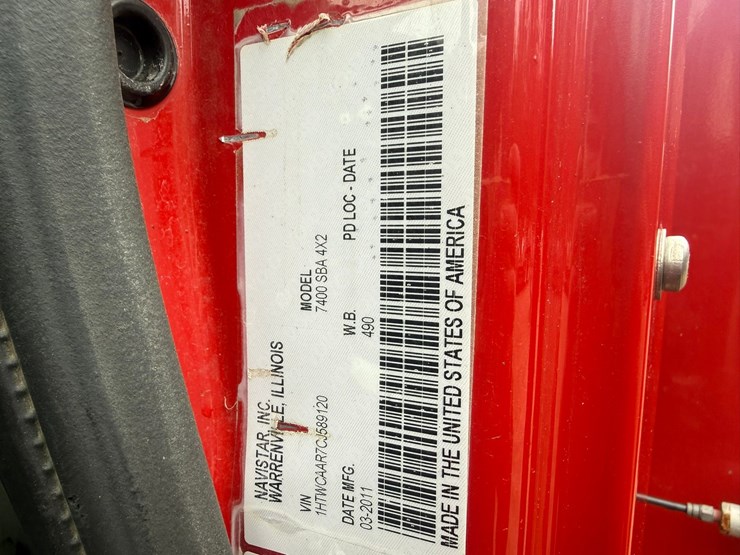 2012-international-7400-image-83