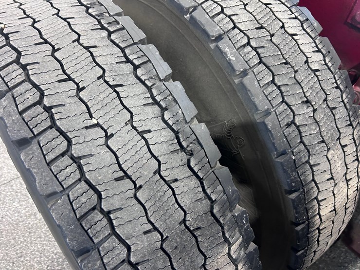 2007-peterbilt-379-image-153