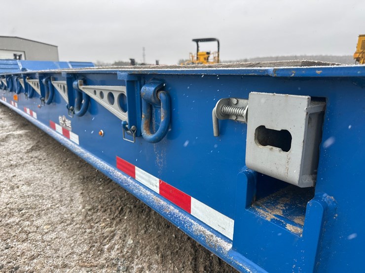 2022-globe-lowboy-image-31