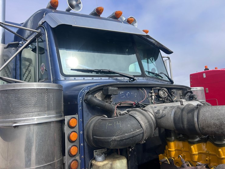 2000-peterbilt-379-image-73