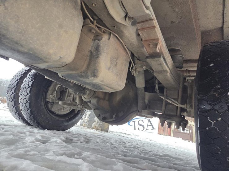 2005-massey-ferguson-8-image-27