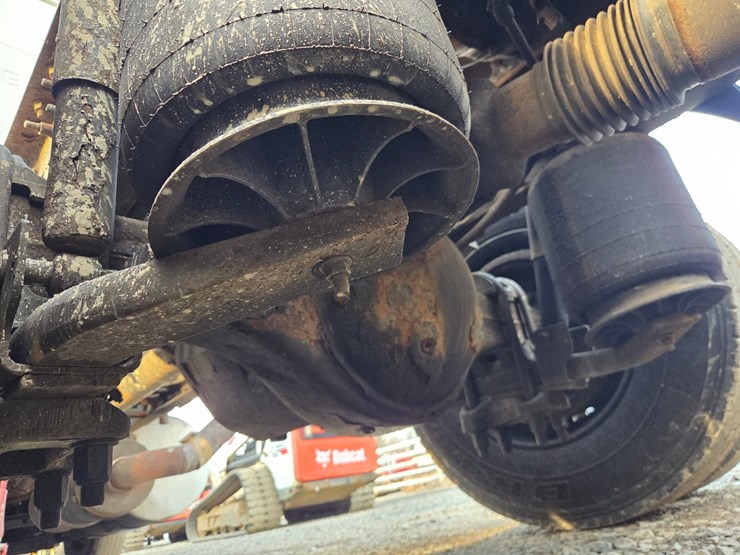 2013-international-prostar-image-36