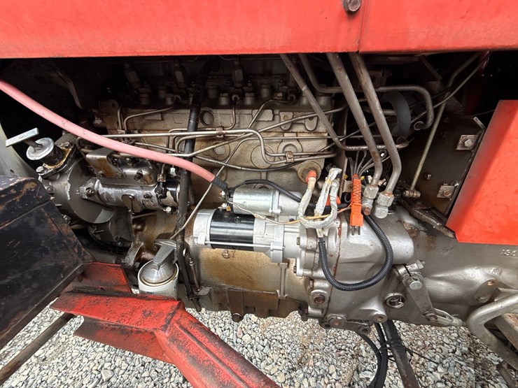 massey-ferguson-265-image-21