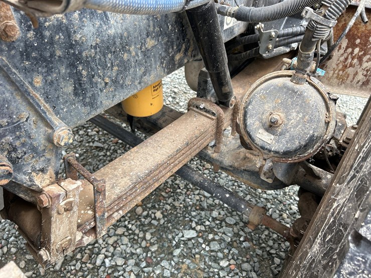 2005-peterbilt-357-image-43