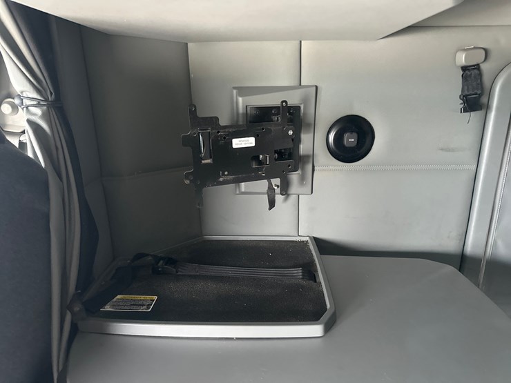 2020-kenworth-t680-image-56