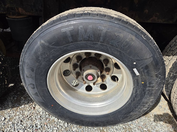 2005-massey-ferguson-8-image-90