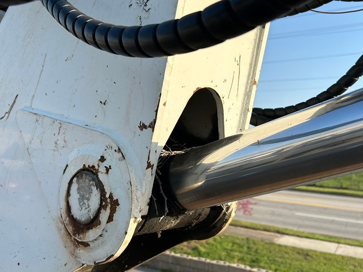 peterbilt-365-image-49