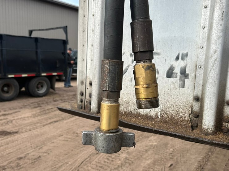 2000-wilkens-walking-floor-image-9