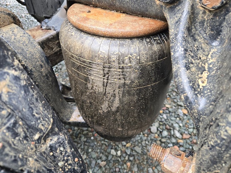 2017-kenworth-t680-image-47