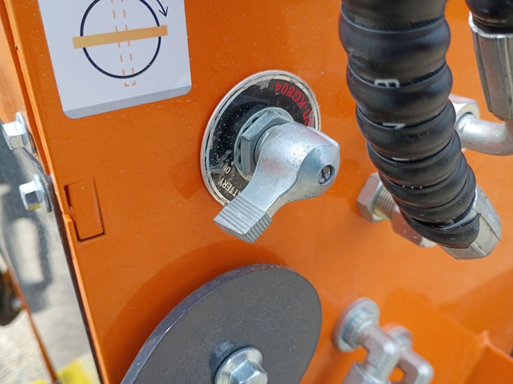 #23944-•-2025-arteer-qb-480-mini-skid-steer-image-11