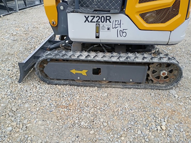 #24166-•-2025-agt-xz20r-mini-excavator-image-10