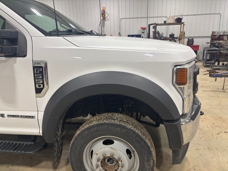 2022-ford-f550-sd-image-16