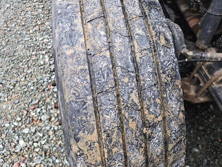 2017-kenworth-t680-image-92