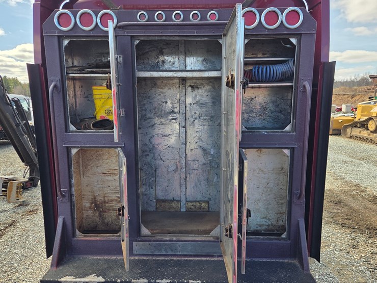 2006-kenworth-w900-image-26