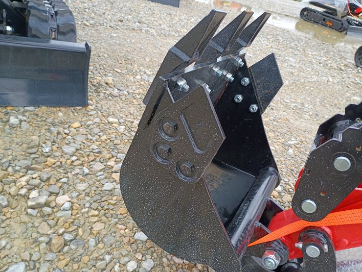 #l19-006-•-2026-diesel-tpm-18k-mini-excavator-image-19