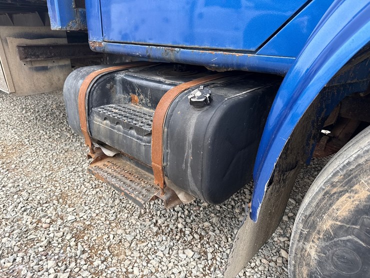 1999-international-4900-image-72