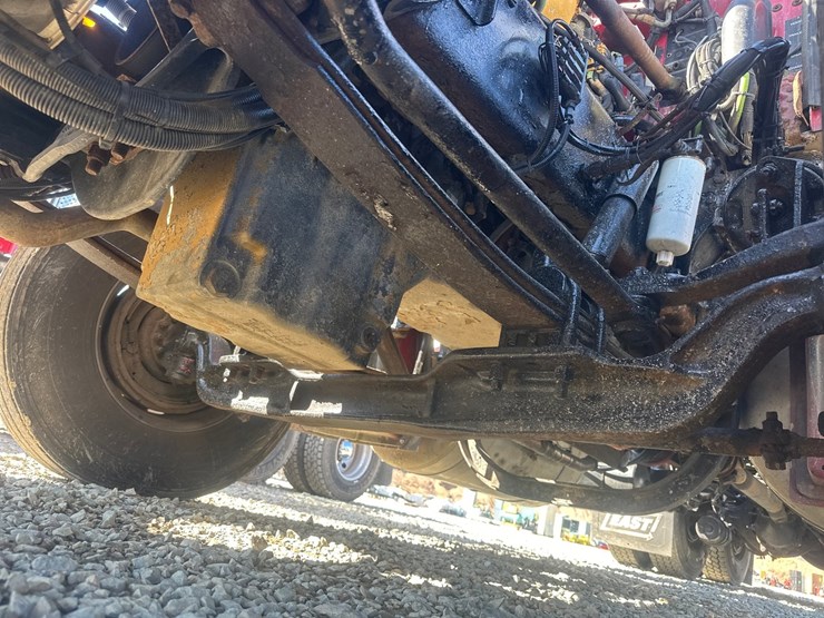 2008-peterbilt-386-image-49