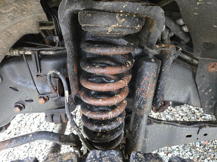 2011-ford-f550-image-42