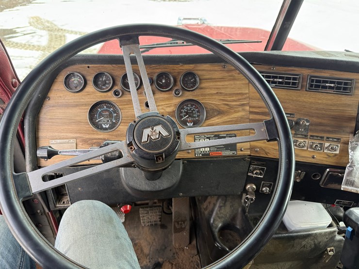 #2016-•-1990-western-star-quad-axle-dump-truck-image-53