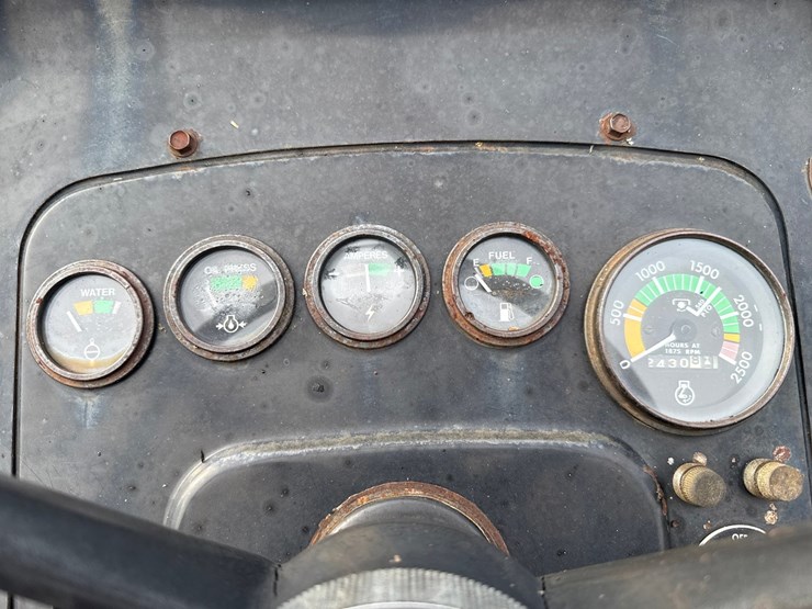 massey-ferguson-265-image-67