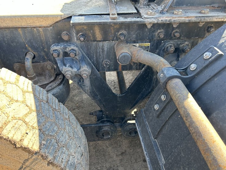 2020-kenworth-t880-image-30