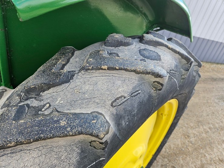 john-deere-model-b-image-43