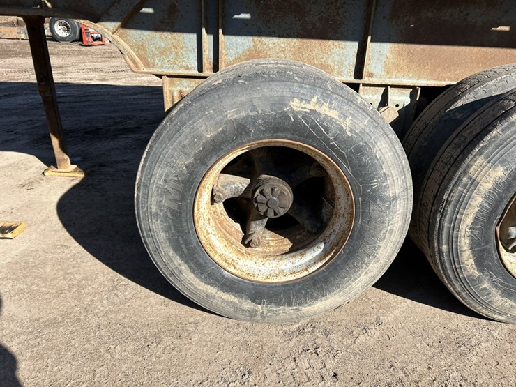 axle-end-dump-image-36