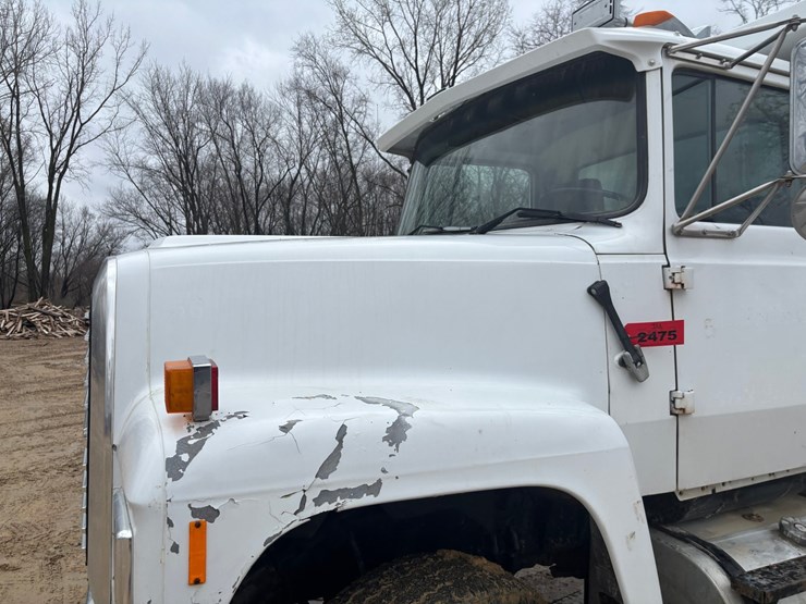 1997-ford-lt8000-image-8