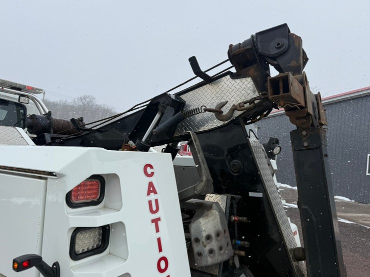 2013-international-4400-sba-image-18