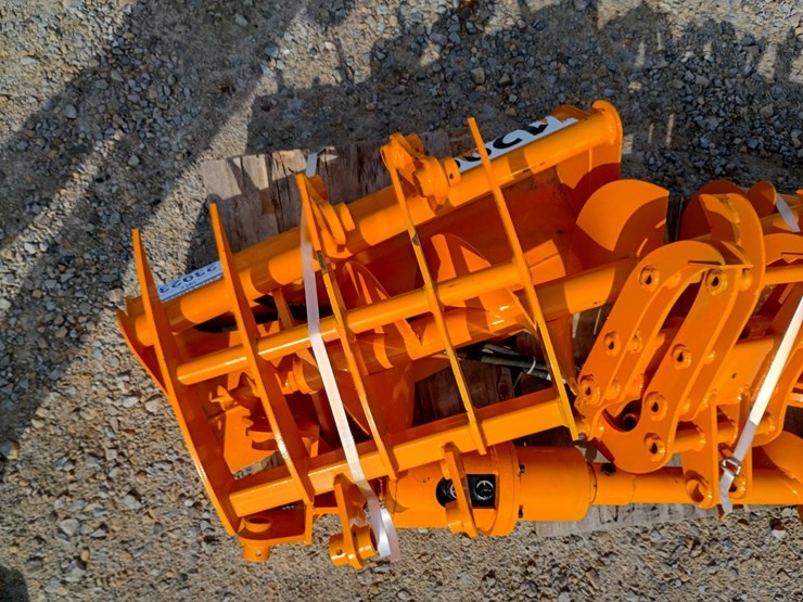 #23923-•-excavator-attachment-set-image-5