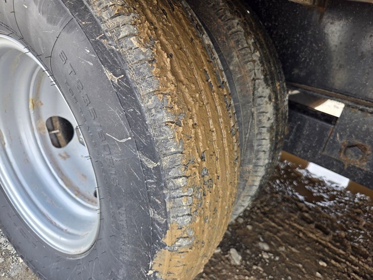 2024-massey-ferguson-8-image-44