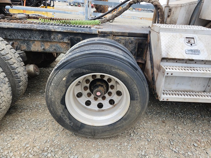 2006-kenworth-t800-image-78