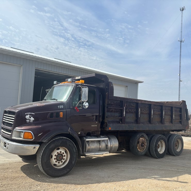 1999 STERLING L9513