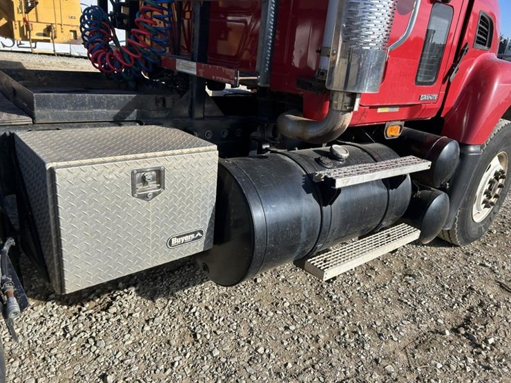 2003-massey-ferguson-8-image-34