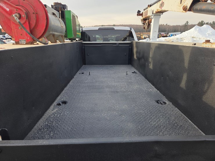 2018-ford-f550-xl-image-30