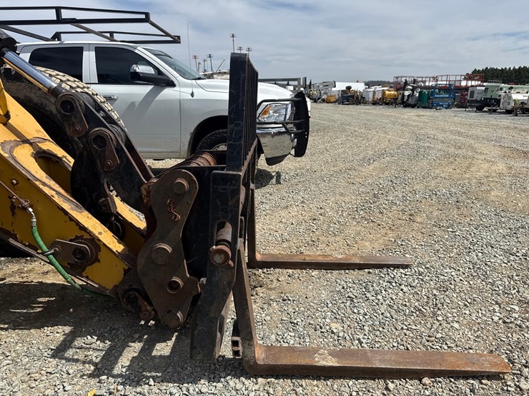 caterpillar-930h-image-11