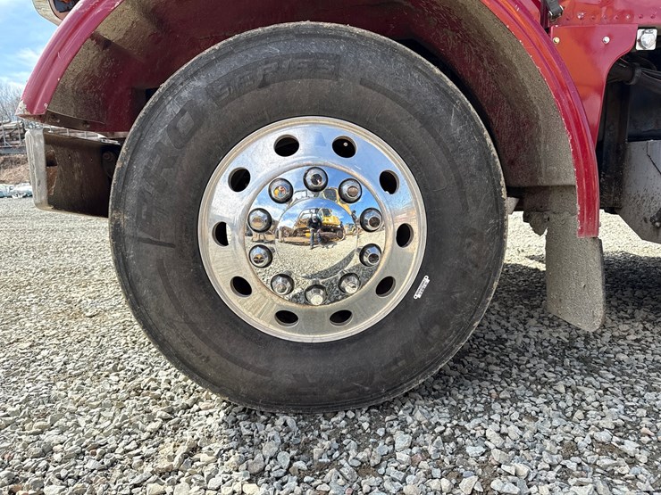 2004-peterbilt-378-image-53