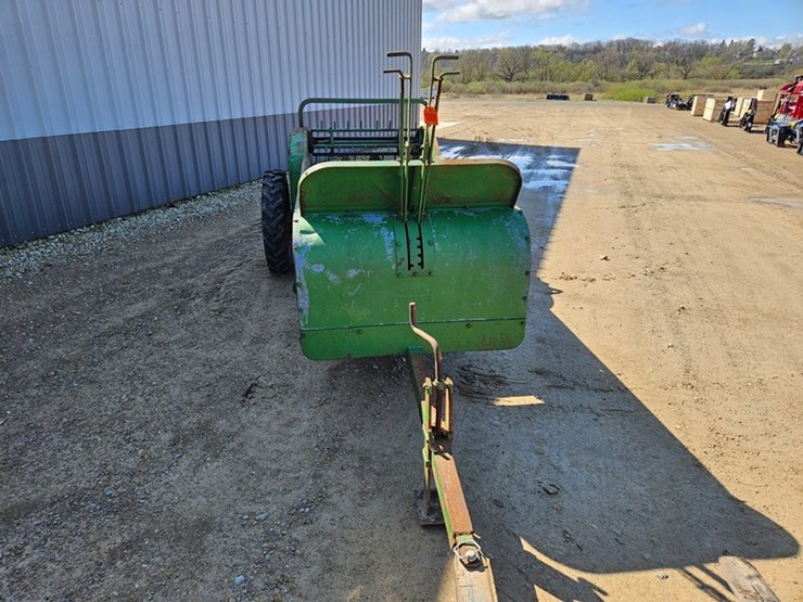 john-deere-7-image-8