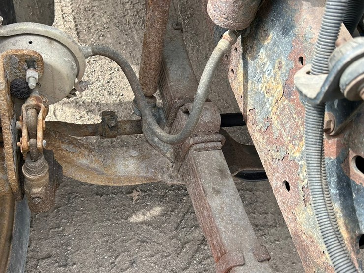 1996-international-4700-image-35