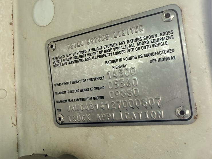 2002-isuzu-npr-image-58