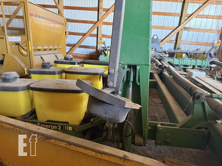 1993-john-deere-7200-image-4