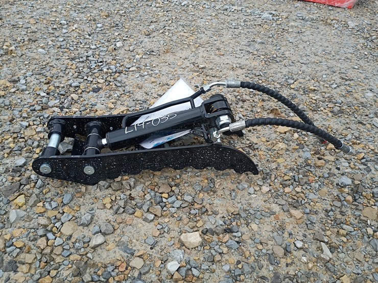 #l19-035-•-tpm-hydraulic-thumb-mini-excavator-attachment-image-2