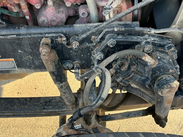 peterbilt-365-image-89