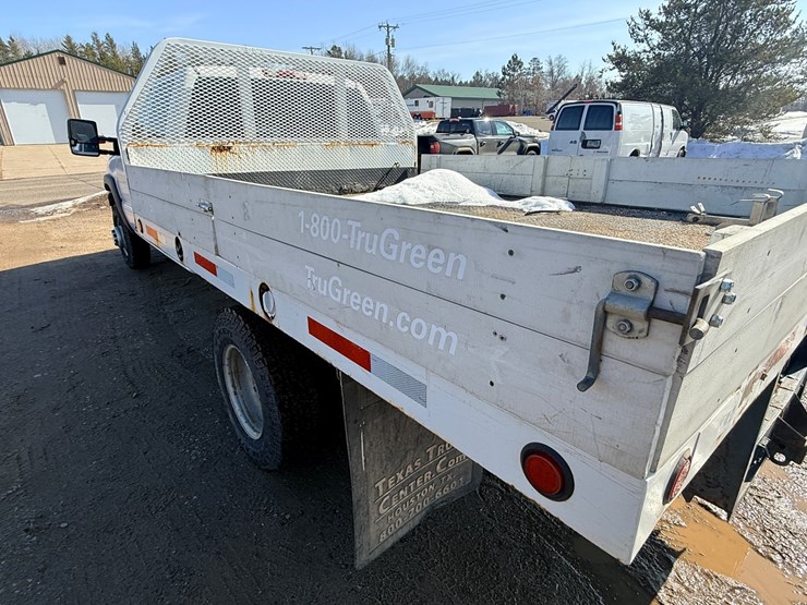 2006-chevrolet-3500hd-image-18