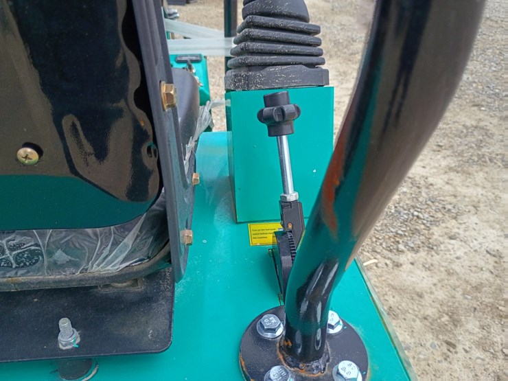 #24179-•-2025-agt-mh12rx-mini-excavator-image-31