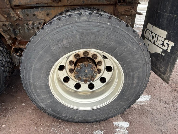 #1052-•-2007-international-7600sfa-tri-axle-dump-truck-image-65