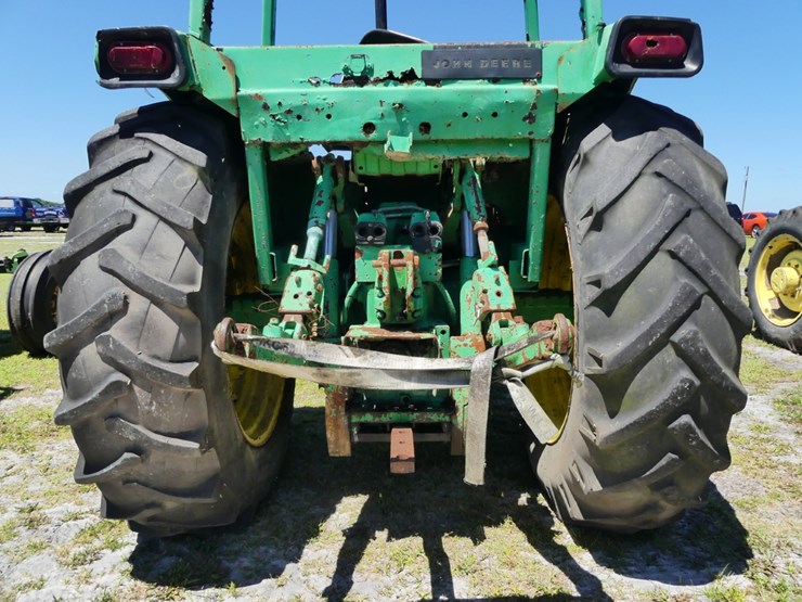 john-deere-3155-image-5