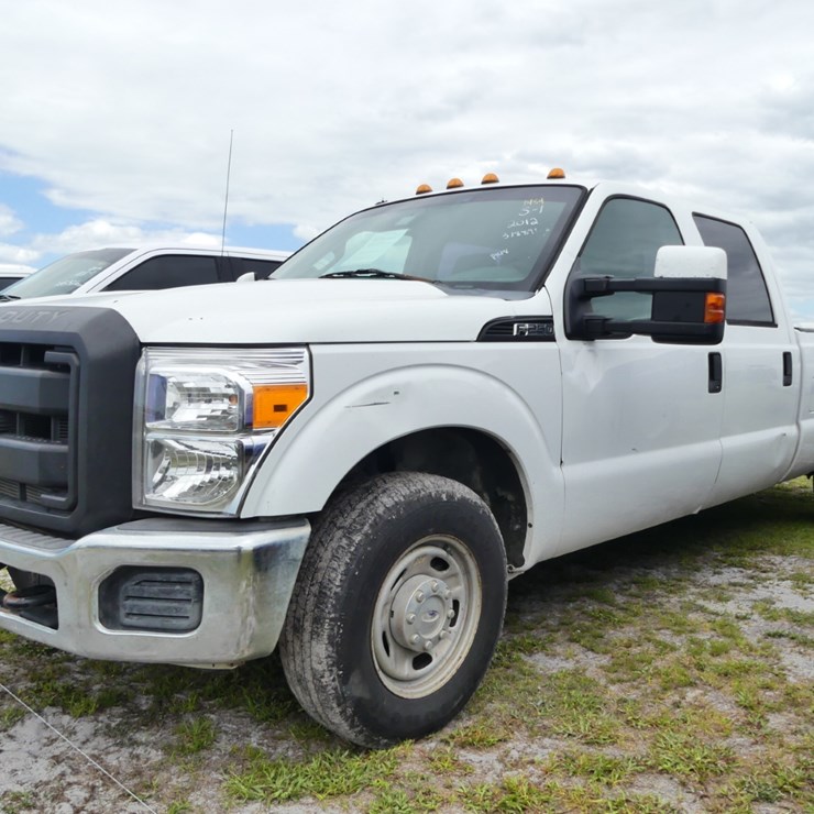 2012 FORD F250 XL